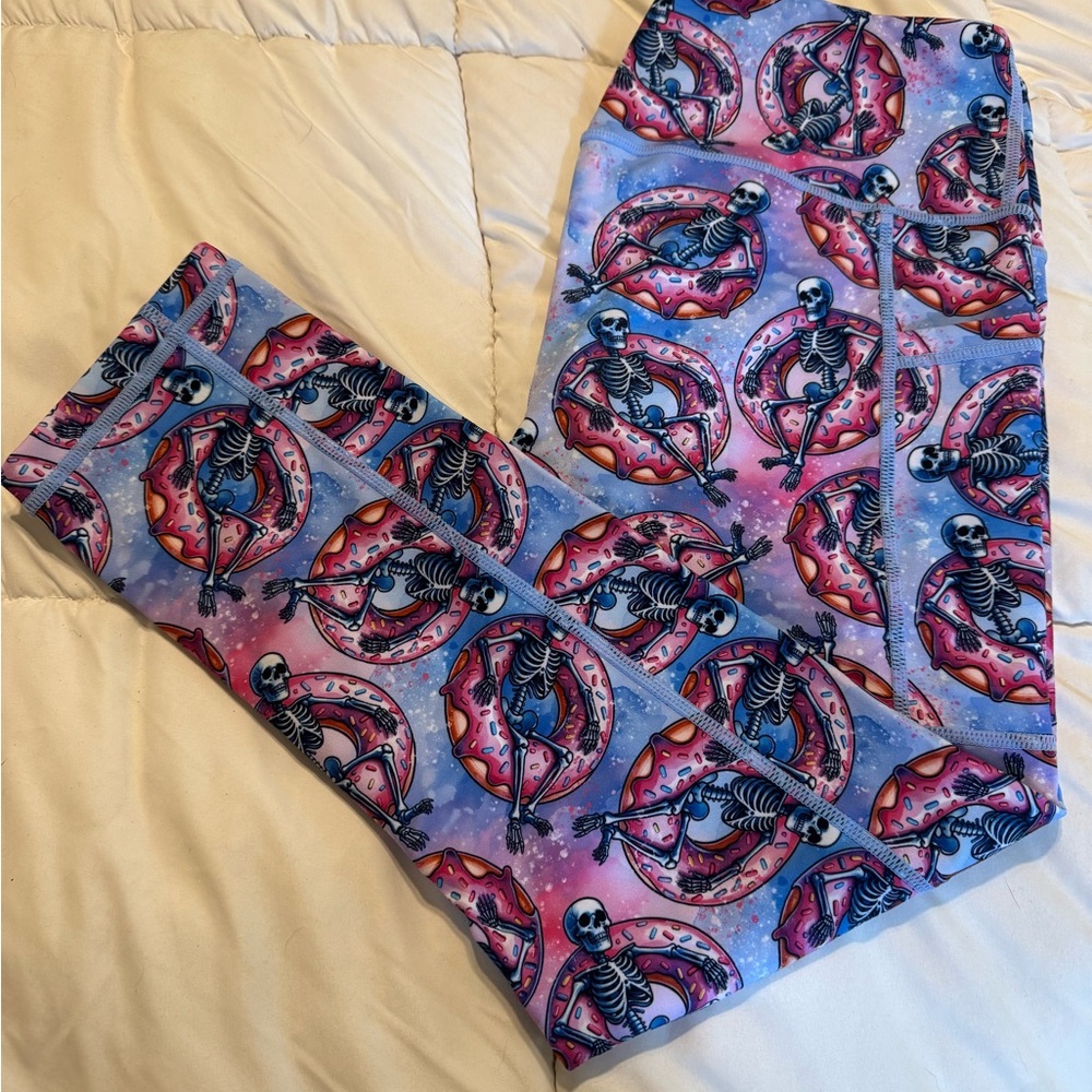 Constantly Varied Gear CVG Lazy Bones Capri Leggings size Small